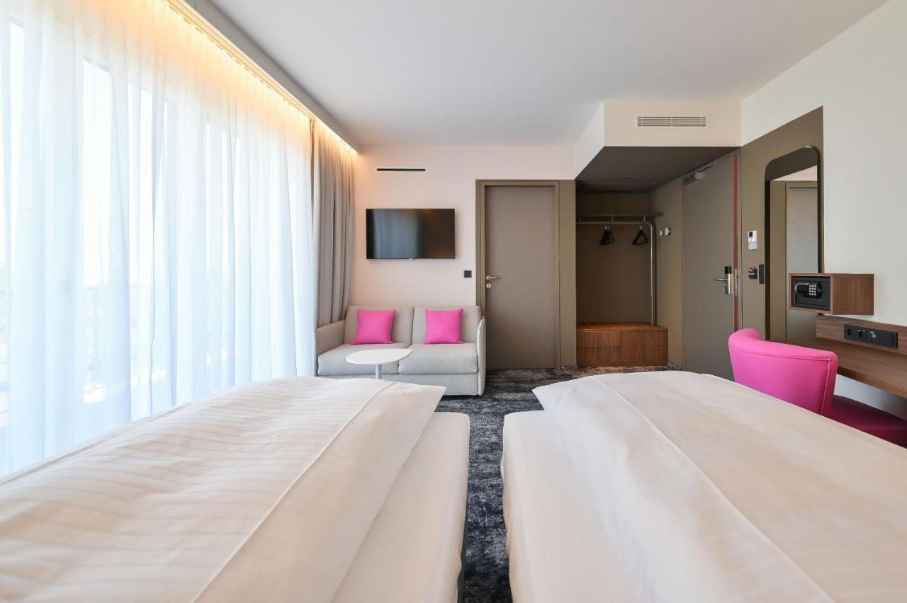 Hotel Le Parc วีเนอร์นอยชตัดท์ ภายนอก รูปภาพ