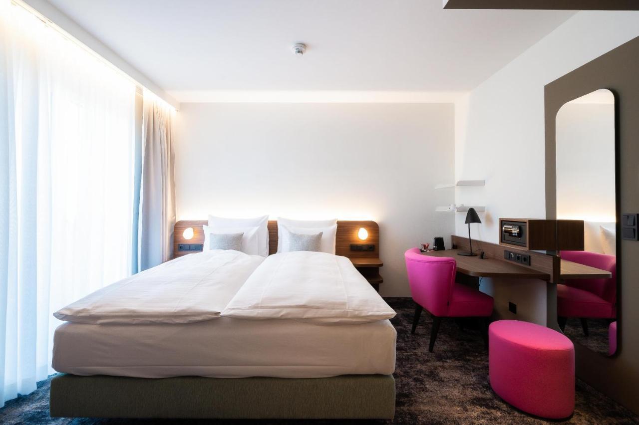 Hotel Le Parc วีเนอร์นอยชตัดท์ ภายนอก รูปภาพ