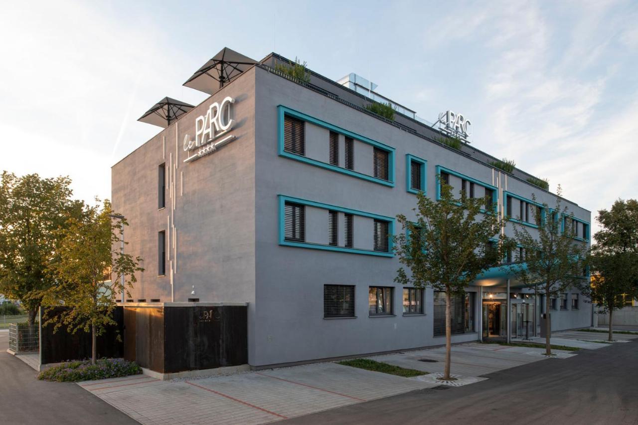 Hotel Le Parc วีเนอร์นอยชตัดท์ ภายนอก รูปภาพ