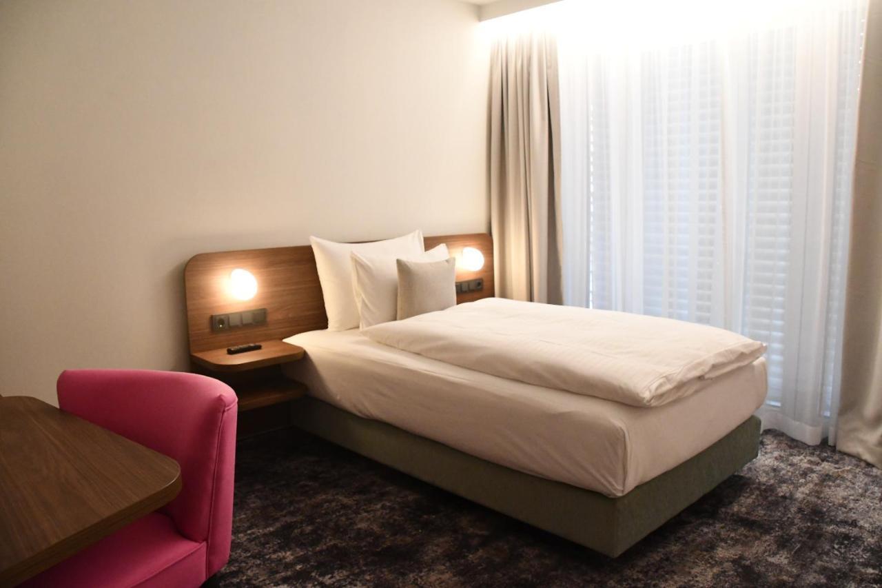 Hotel Le Parc วีเนอร์นอยชตัดท์ ภายนอก รูปภาพ