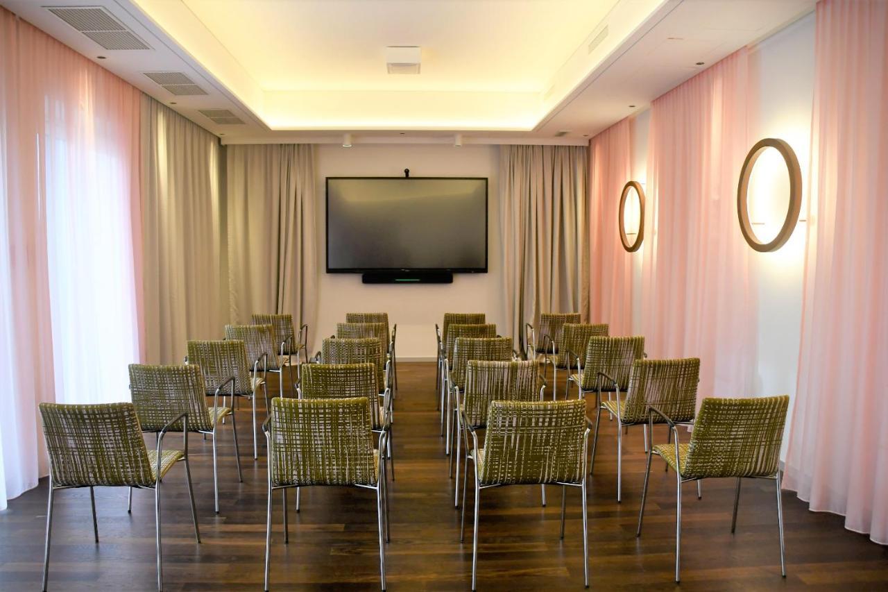 Hotel Le Parc วีเนอร์นอยชตัดท์ ภายนอก รูปภาพ