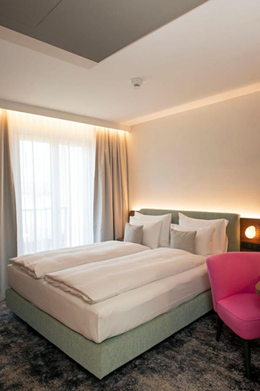 Hotel Le Parc วีเนอร์นอยชตัดท์ ภายนอก รูปภาพ